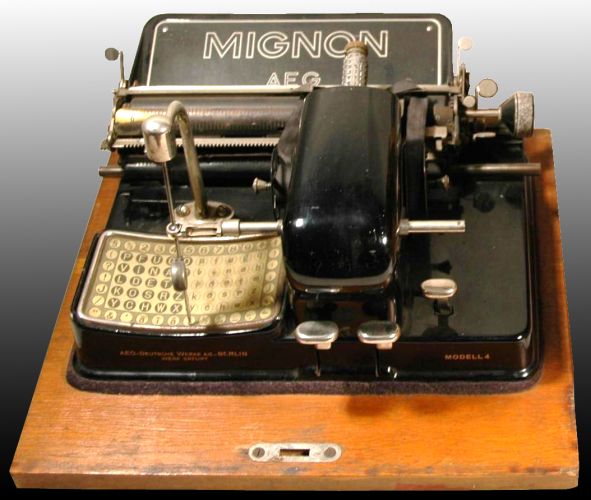 mașină de scris; Mignon