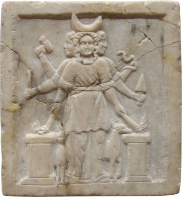 basorelief -  ; Relief votiv dedicat zeiței Hekate