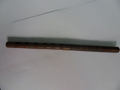 necunoscut; Fluieră