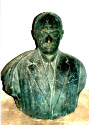 sculptură - Han, Oscar; I.G. Duca