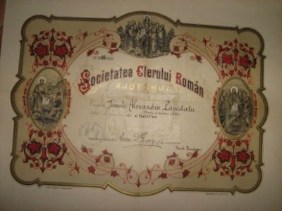 diplomă - Societatea Clerului Român; Societatea Clerului Român „Ajutorul” conferă domnului Alexandru Lapedatu, ministru al Cultelor și Artelor, titlul de onoare