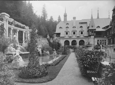 clișeu - Emil Fischer; Castelul Peleș - parcul