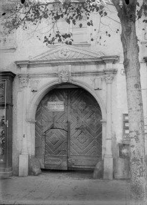 clișeu - Emil Fischer; Portalul casei Haller din Sibiu.