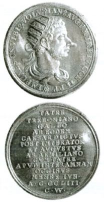 Medalie dedicată caesarului Volusian