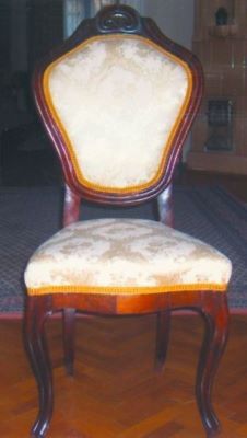 Scaun care a aparținut familiei Mureșianu