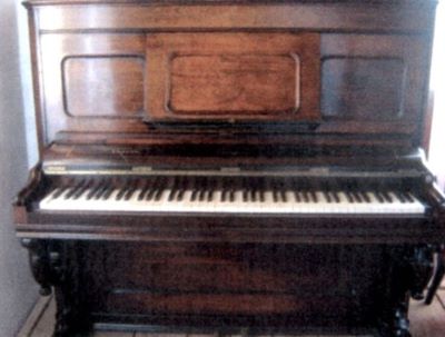 instrument muzical; pianină