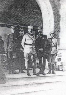 fotografie; Regele Ferdinand I, cu ofițeri ruși
