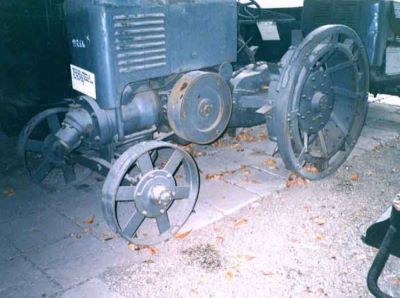 tractor - Cernea, Egon