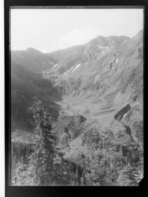 clișeu - Emil Fischer; Piscul lui Ban și Vartopelul din Munții Făgăraș