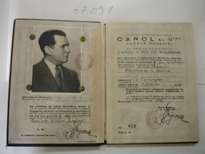  ; Pașaport diplomatic - Victor Iamandi