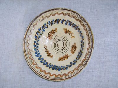 farfurie; Taier