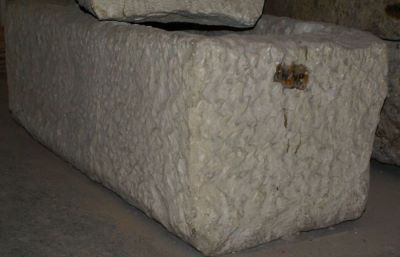 Sarcofag monolitic