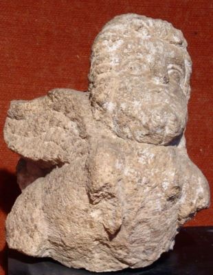 statuie; Sfinx funerar