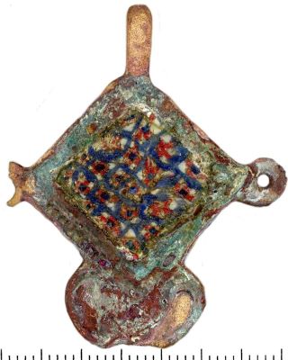 Pandantiv romboidal