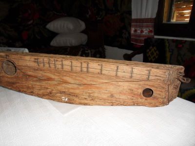 citeră - necunoscut; Țiteră