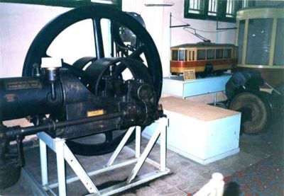 motor cu ardere internă - Wolff, E.; Motor monocilindric cu ardere internă