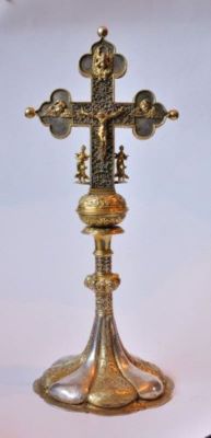 cruce de altar