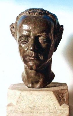 sculptură - Anghel, Gheorghe; Victor Eftimiu