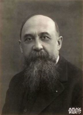 fotografie - Arax - Paris; Bust Nicolae Iorga