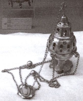 cădelniță hexalobată