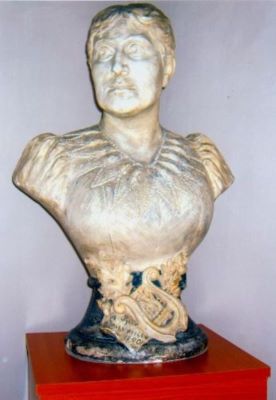 bust de femeie - Mureșianu, Traian; Mureșianu Sevastia (1860-1928), fiica lui Mureșianu Iacob