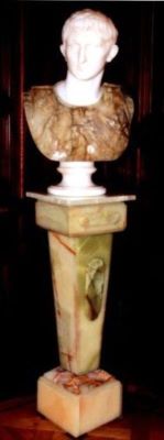 sculptură; Împăratul Octavian Augustus