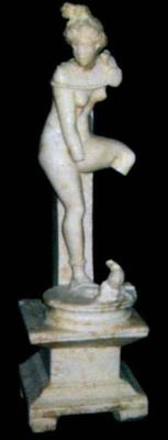 statuie; Venus Anadyomene