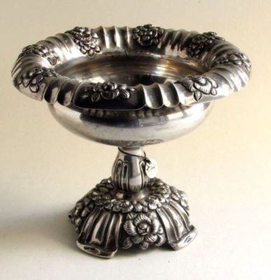 GR; bombonieră