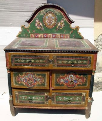 mobilier; Scrin cu spătar