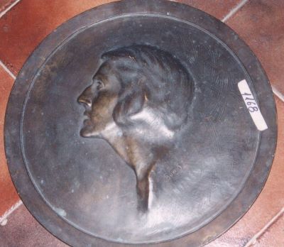 basorelief medalion - Burcă, Theodor; Profil de femeie