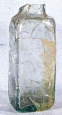 flacon; recipient cosmetic cu corp paralelipipedic