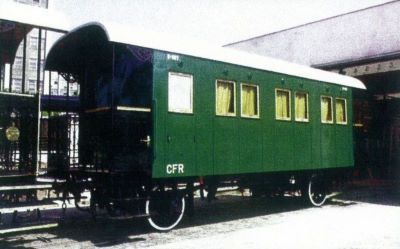 vagon de călători; Vagon tip clasa II din trenul de epocă „Moldovița”