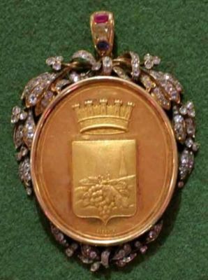 Medalion care a aparținut domnitorului Al. I. Cuza