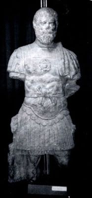 statuie; Publius Helvetius Pertinax