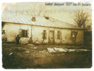 fotografie - Spătaru, Gheorghe; Casa de la Ipotești a familiei Eminovici