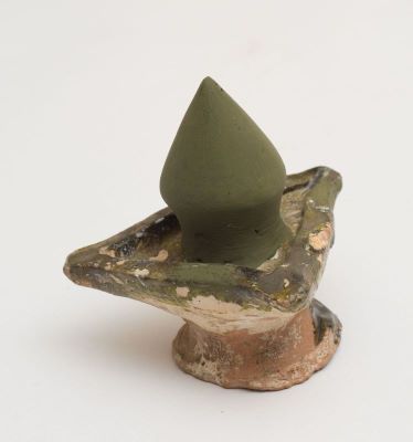 Buton triunghiular