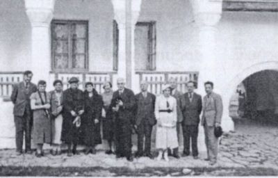 fotografie; prof. Gutton din Franța și soția sa, în vizită la Universitatea „Al. I. Cuza” Iași