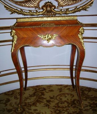 Măsuță jardinieră