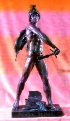 sculptură; Honor et Patria