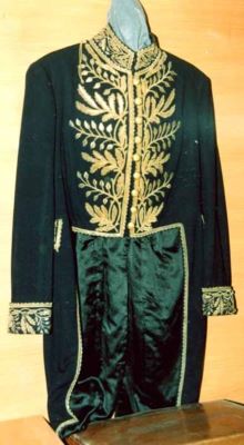 costum de diplomat