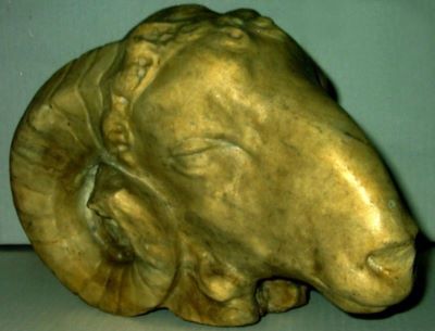 statuie; Cap de berbec