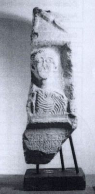 stelă; Funerară cu relief