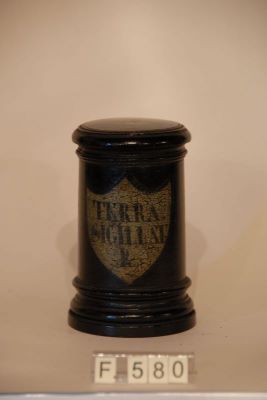 borcan farmaceutic - necunoscut; Borcan din lemn negru signatură în stil baroc baroc