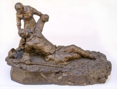 statuetă; Rănitul -1916