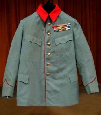 îmbrăcăminte; Uniformă militară a Regelui Ferdinand I