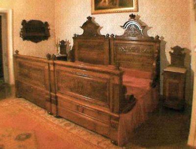 pat dublu; patul regelui Carol I și Reginei Elisabeta