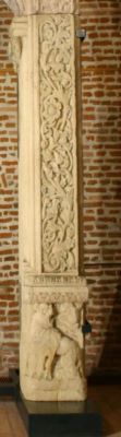 Montant din portalul bisericii mari a Mănăstirii Văcărești