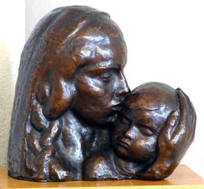 sculptură - Jalea, Ion; Mama și copilul