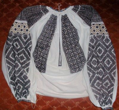 cămașă femeiască; Ie