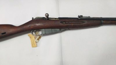 Moisin-Nagant; Carabină Mosin Nagant (secționată) cu baionetă rabatabilă ,cal. 7,62 mm, model 1944, seria 4820